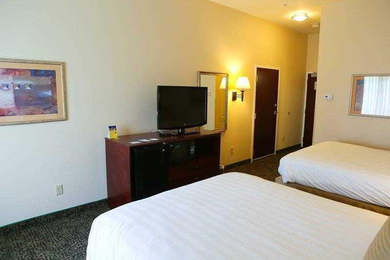 Country Inn & Suites By Radisson, Midway - Tallahassee West Dış mekan fotoğraf